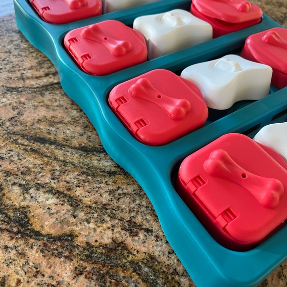 Outward Hound Interactive Dog Puzzle Brick Treat Flip Lid Enrichment Busy Toy - Picture 6 of 11